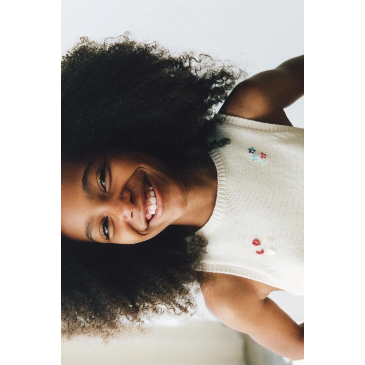 ТРИКОТАЖНЫЙ ТОП С БИСЕРОМ