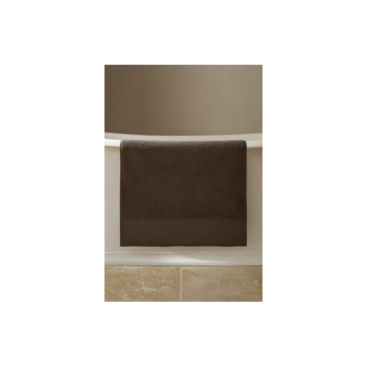 BATH MAT WITH WIDE EDGE