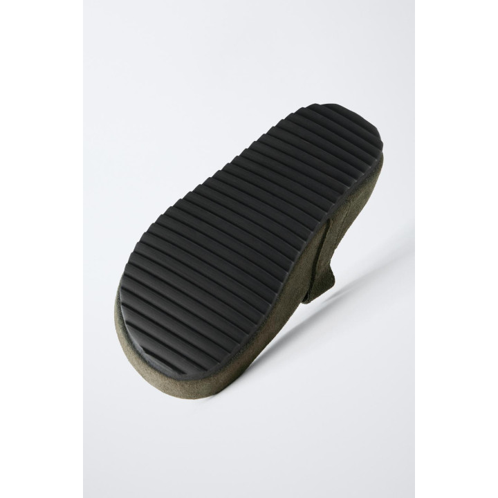 ЗАМШЕВЫЕ САБО С Т-ОБРАЗНЫМ РЕМЕШКОМ