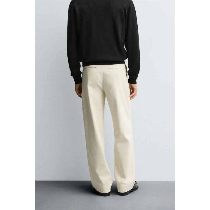 БРЮКИ ИЗ ТВИЛА С РЕЛЬЕФНЫМ УЗОРОМ И РЕМНЕМ