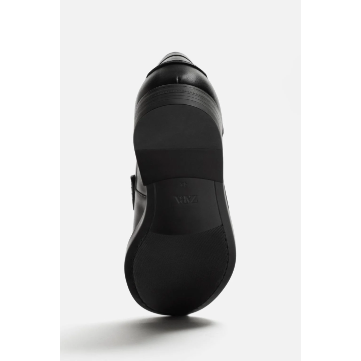 Туфли-лоферы из кожи