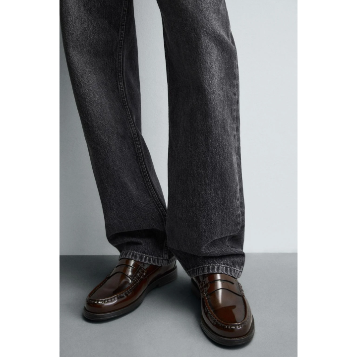 КОЖАНЫЕ ЛОФЕРЫ С ПЛАНКОЙ