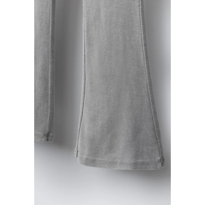 ЛЕГИНСЫ FLARE С ЭФФЕКТОМ ПОСТИРАННОСТИ И ЗВЕЗДАМИ