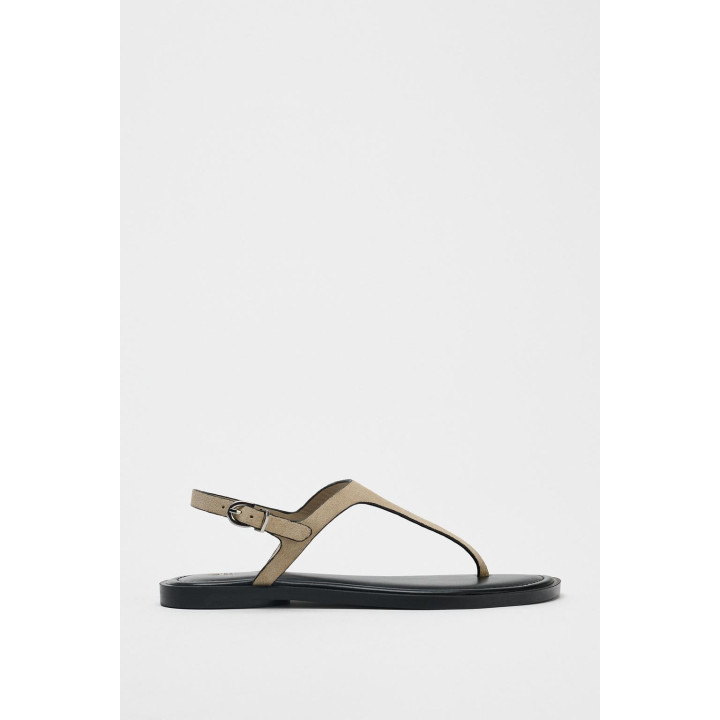 КОЖАНЫЕ САНДАЛИИ С РЕМЕШКОМ И ПРЯЖКОЙ