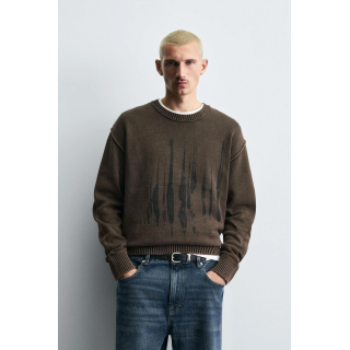 СВИТЕР С ПРИНТОМ И ЭФФЕКТОМ ПОТЕРТОСТИ