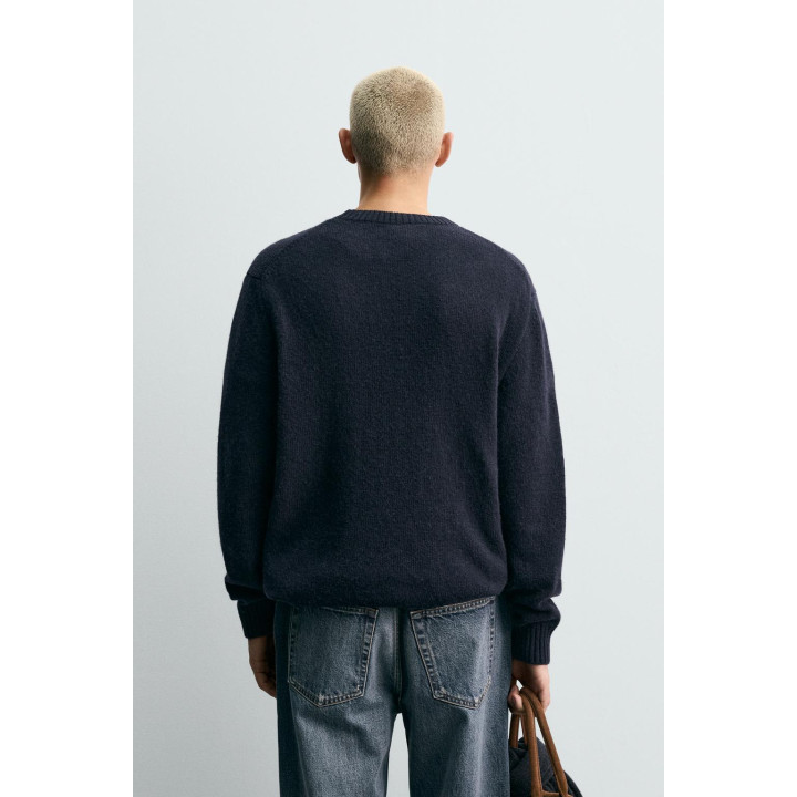 СВИТЕР КЛАССИЧЕСКОГО КРОЯ ИЗ 100% ШЕРСТИ