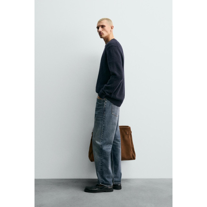 СВИТЕР КЛАССИЧЕСКОГО КРОЯ ИЗ 100% ШЕРСТИ