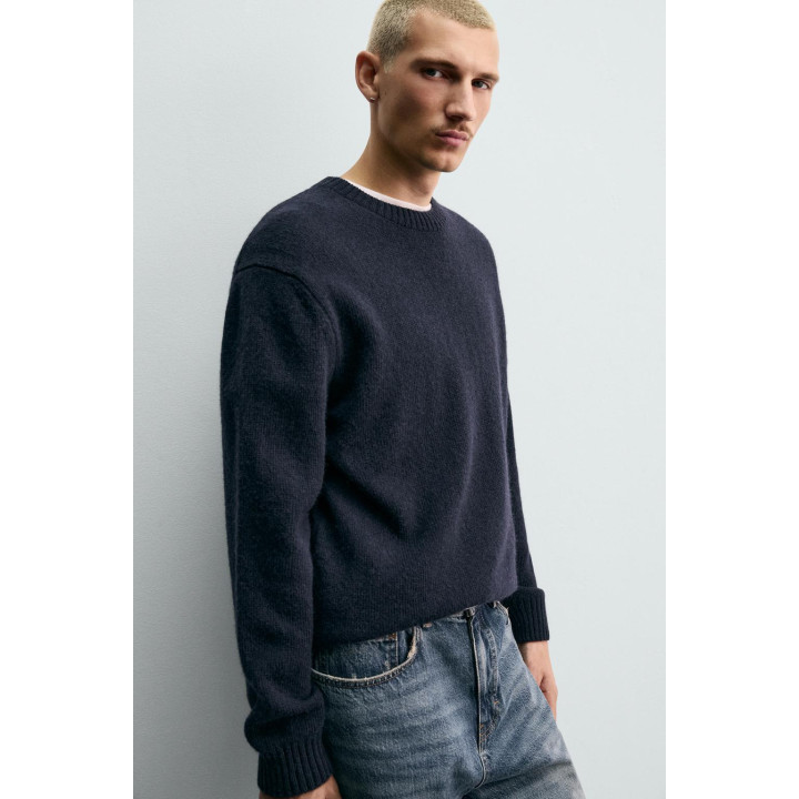 СВИТЕР КЛАССИЧЕСКОГО КРОЯ ИЗ 100% ШЕРСТИ