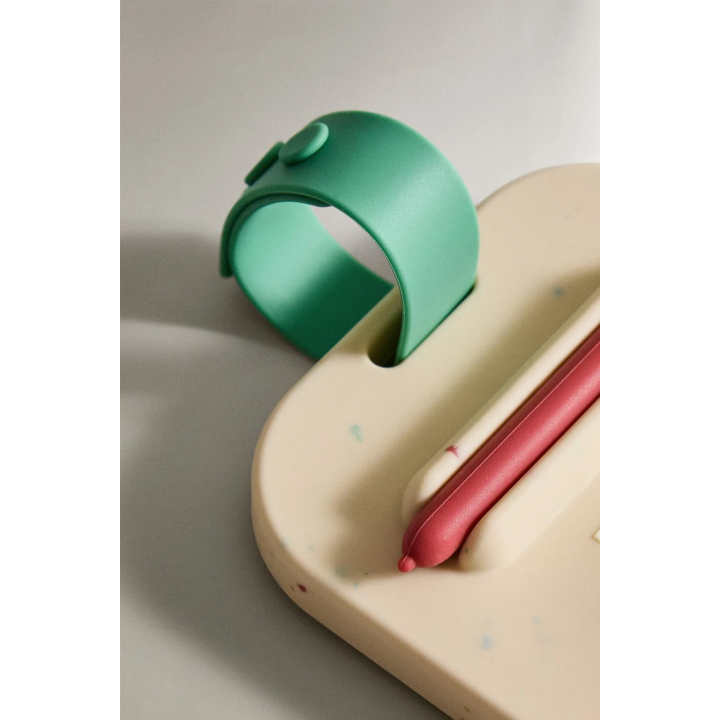 CHILDREN'S SLATE BOARD AND BACKPACK TOY