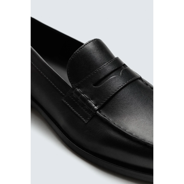 КОЖАНЫЕ ЛОФЕРЫ С ПЛАНКОЙ