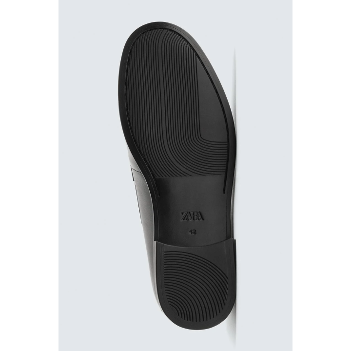 КОЖАНЫЕ ЛОФЕРЫ С ПЛАНКОЙ