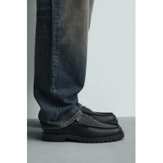 СТРОГИЕ ЛОФЕРЫ С ПЛАНКОЙ