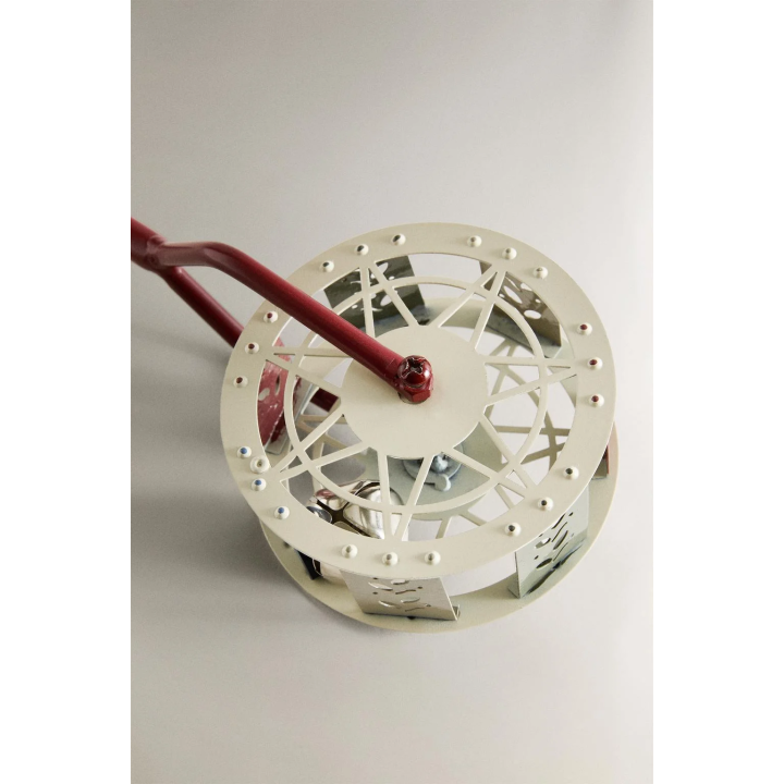 Детская новогодняя подвижная погремушка на колёсиках