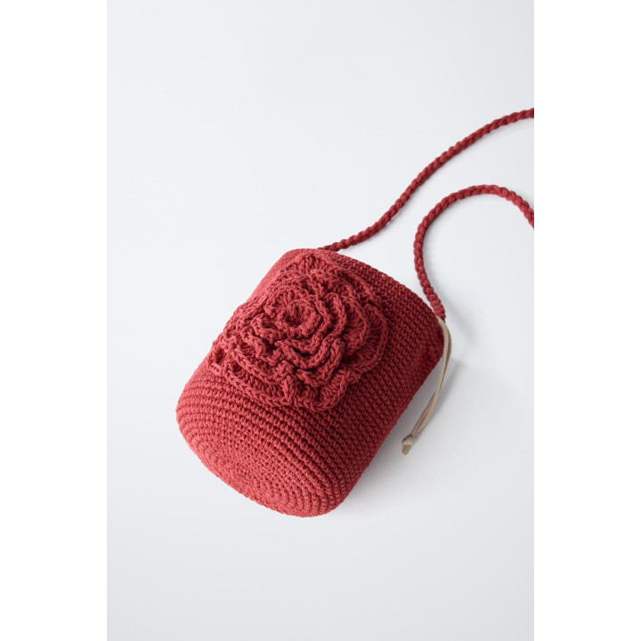 СУМКА ИЗ КРУЖЕВА КРОШЕ С ЦВЕТКОМ