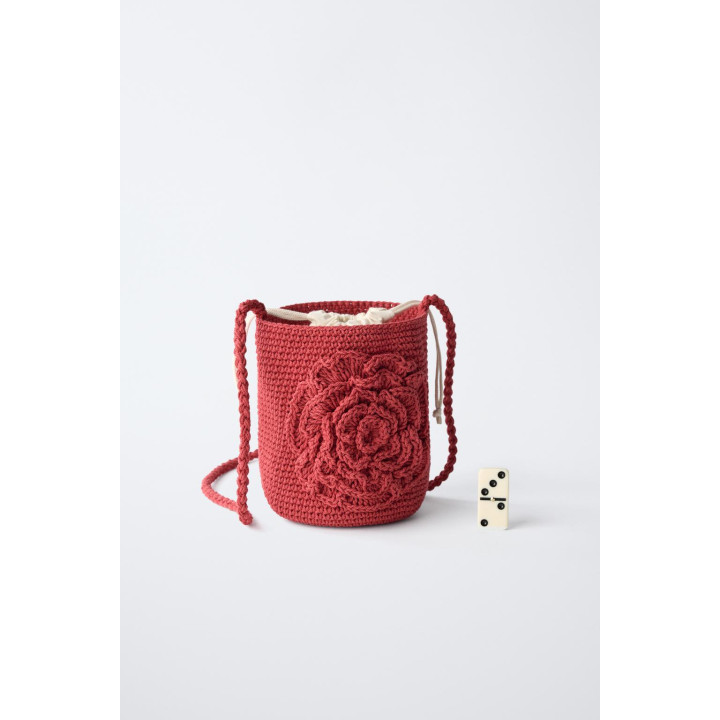 СУМКА ИЗ КРУЖЕВА КРОШЕ С ЦВЕТКОМ