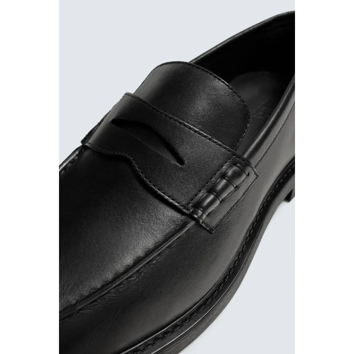 КОЖАНЫЕ ЛОФЕРЫ С ПЛАНКОЙ