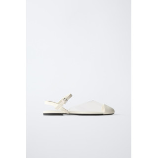 Туфли на ремешке из винила