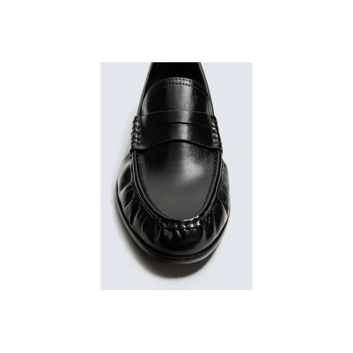 СТРОГИЕ ЛОФЕРЫ С ПЛАНКОЙ