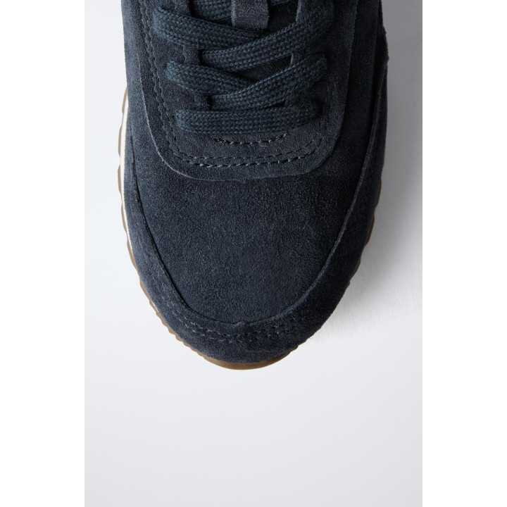 КОЖАНЫЕ КРОССОВКИ