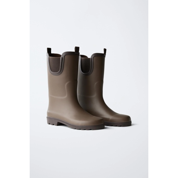 ВЫСОКИЕ РЕЗИНОВЫЕ САПОГИ