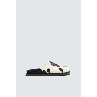 Деревянные сабо из кожи и овечьей шерсти