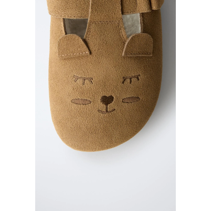 САБО ИЗ КОЖИ С АНИМАЛИСТИЧЕСКИМ ПРИНТОМ