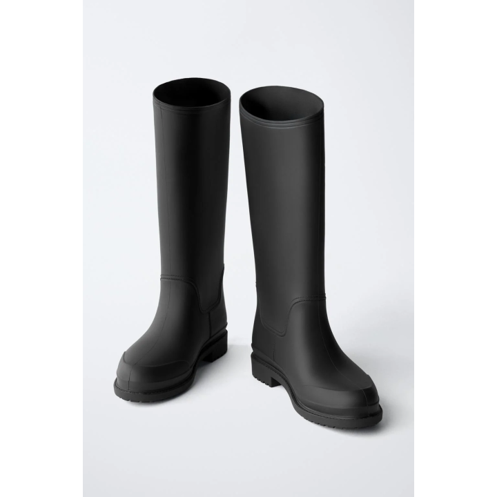 ВЫСОКИЕ РЕЗИНОВЫЕ САПОГИ