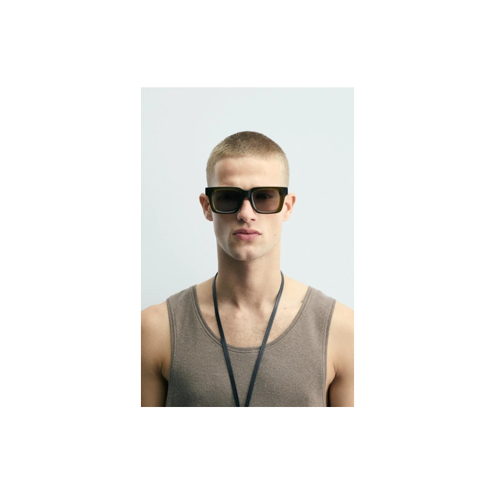 КВАДРАТНЫЕ СОЛНЦЕЗАЩИТНЫЕ ОЧКИ