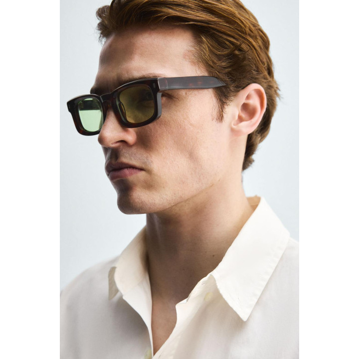 ПРЯМОУГОЛЬНЫЕ СОЛНЦЕЗАЩИТНЫЕ ОЧКИ