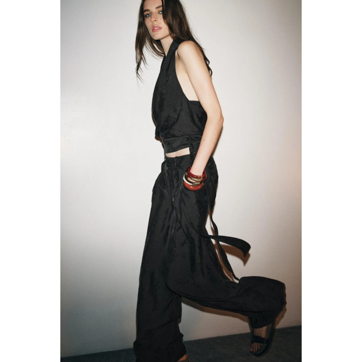 ТОП-ХАЛТЕР ИЗ ЖАККАРДОВОЙ ТКАНИ С ЦВЕТОЧНЫМ РИСУНКОМ — ZW COLLECTION