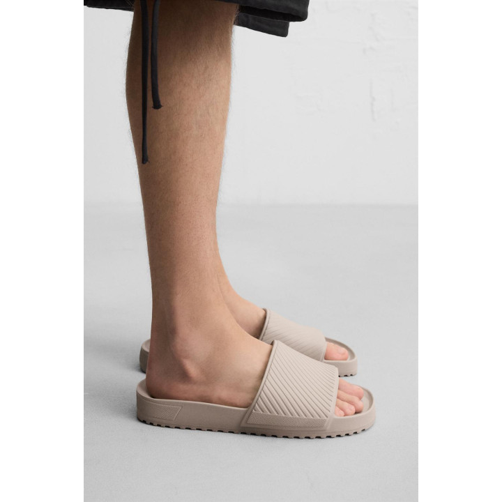 ПЛЯЖНЫЕ ТАПОЧКИ