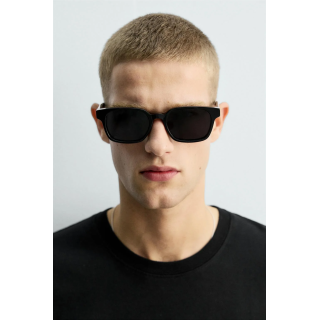 СОЛНЦЕЗАЩИТНЫЕ ОЧКИ КВАДРАТНОЙ ФОРМЫ LIMITED EDITION