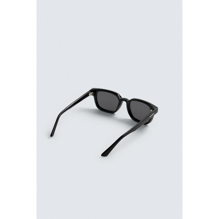 СОЛНЦЕЗАЩИТНЫЕ ОЧКИ КВАДРАТНОЙ ФОРМЫ LIMITED EDITION