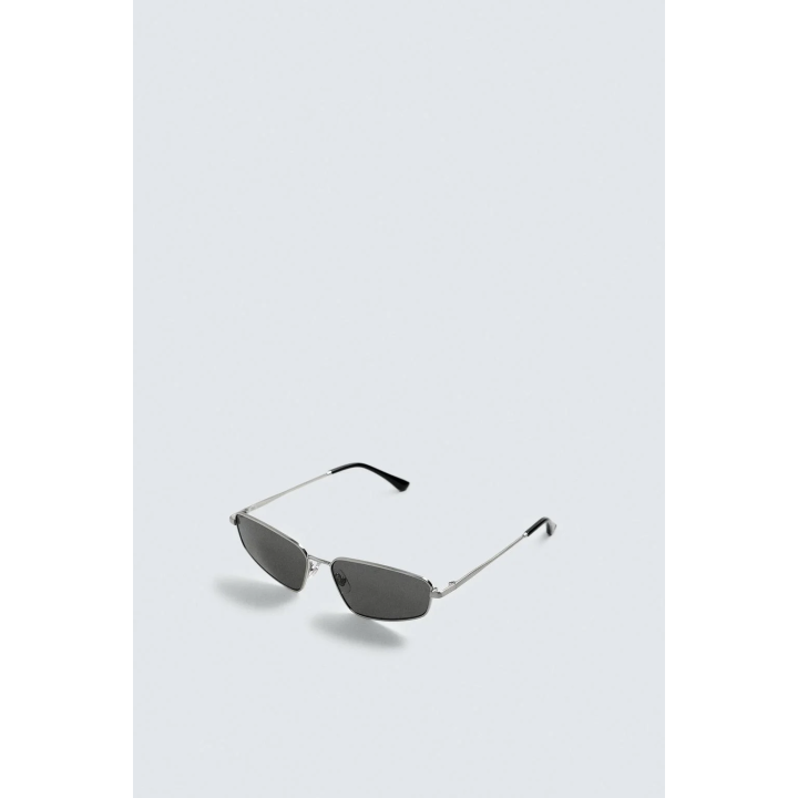 СОЛНЦЕЗАЩИТНЫЕ ОЧКИ ЛИМИТИРОВАННАЯ СЕРИЯ