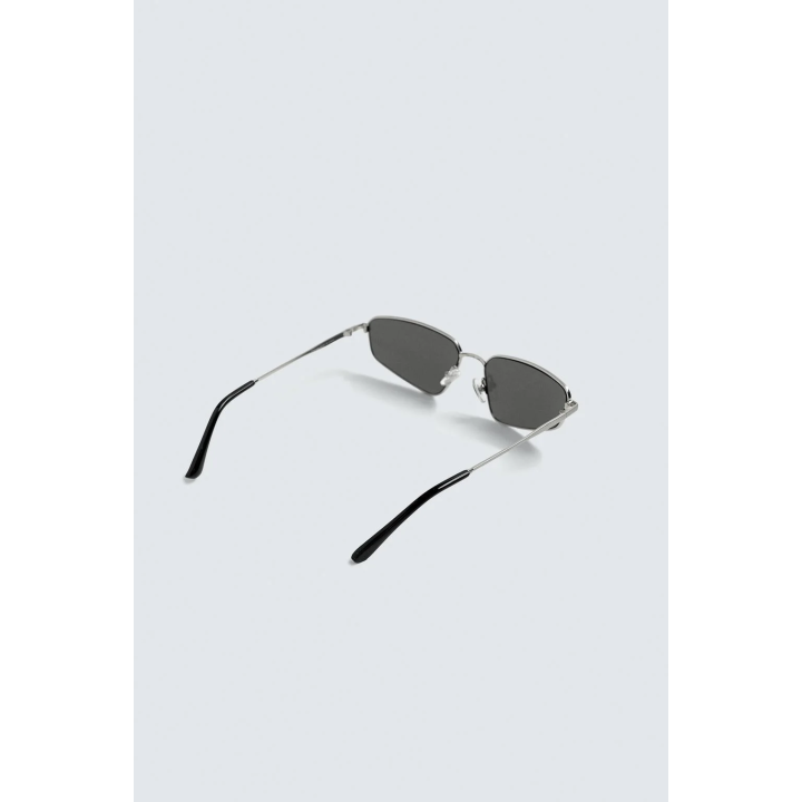 СОЛНЦЕЗАЩИТНЫЕ ОЧКИ ЛИМИТИРОВАННАЯ СЕРИЯ