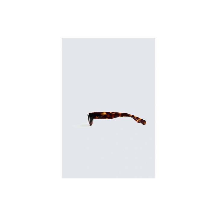 ПРЯМОУГОЛЬНЫЕ СОЛНЦЕЗАЩИТНЫЕ ОЧКИ