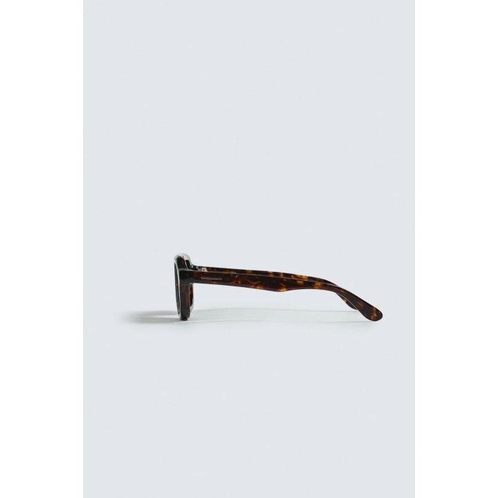 СОЛНЦЕЗАЩИТНЫЕ ОЧКИ ОВАЛЬНОЙ ФОРМЫ