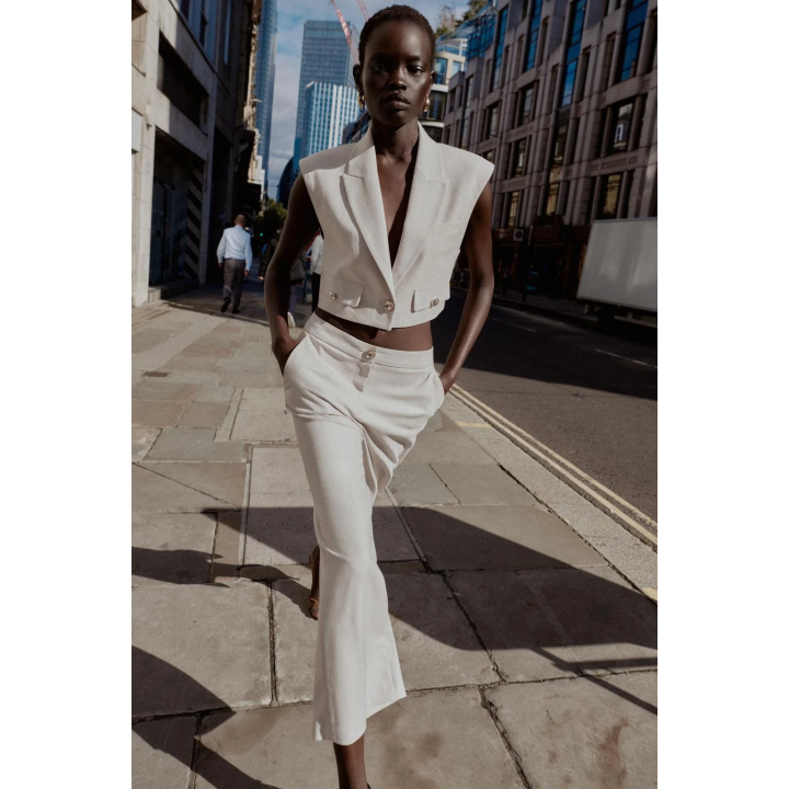 УКОРОЧЕННЫЙ ЖИЛЕТ С КЛАПАНАМИ