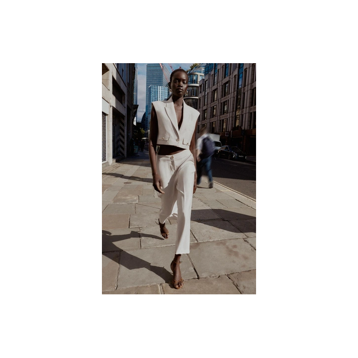 УКОРОЧЕННЫЙ ЖИЛЕТ С КЛАПАНАМИ