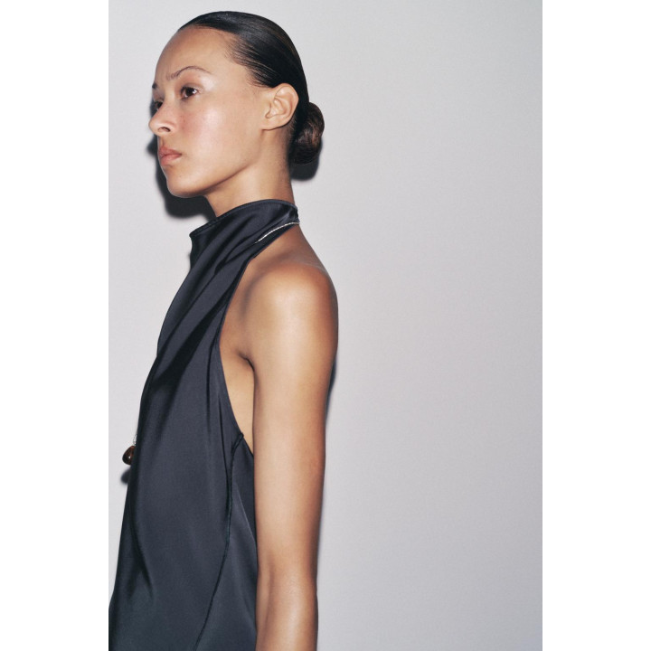 АТЛАСНЫЙ ТОП С ГОРЛОВИНОЙ ХАЛТЕР — ZW COLLECTION