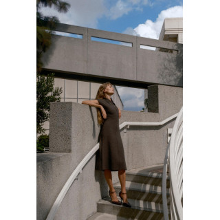 ТРИКОТАЖНОЕ ПЛАТЬЕ МИДИ