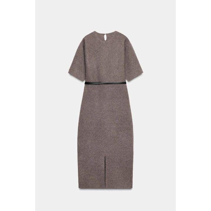 ВЯЗАНОЕ ПЛАТЬЕ МИДИ С ПОЯСОМ