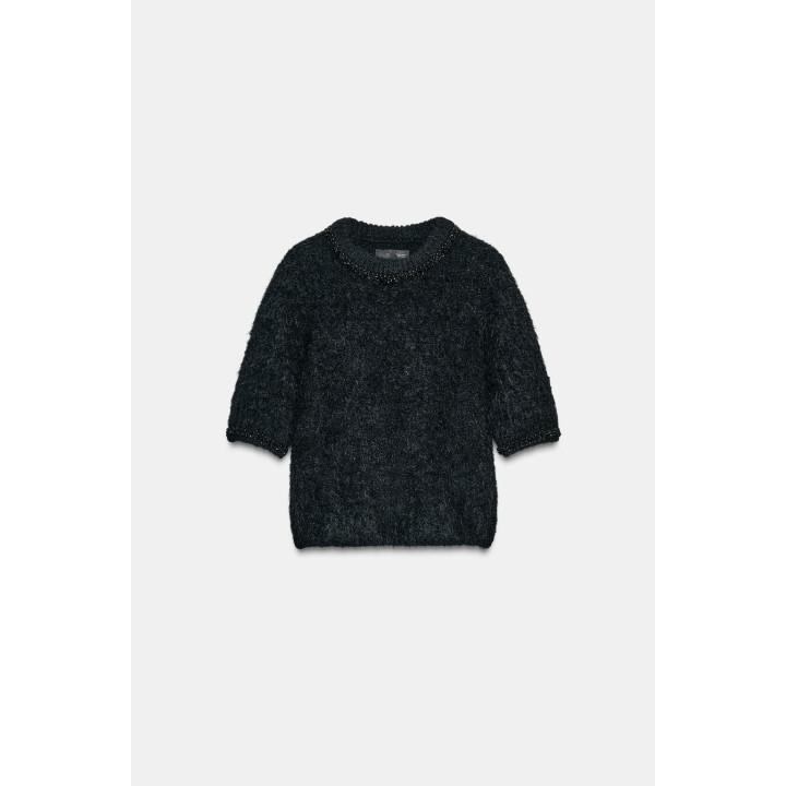 Пуловер с коротким рукавом и жемчужными бусинами