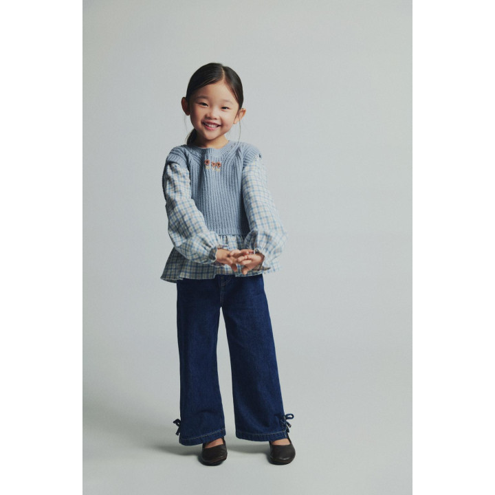 ВЫШИТЫЙ ТРИКОТАЖНЫЙ ЖИЛЕТ В СОЧЕТАНИИ С РУБАШКОЙ В КЛЕТКУ