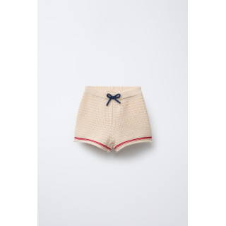 ТРИКОТАЖНЫЕ ШОРТЫ-БЕРМУДЫ С КОНТРАСТНОЙ ОТДЕЛКОЙ