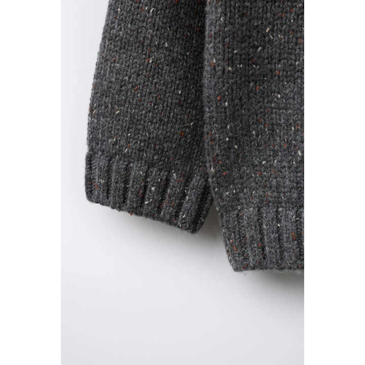 ЖАККАРДОВЫЙ СВИТЕР С ТАКСОЙ