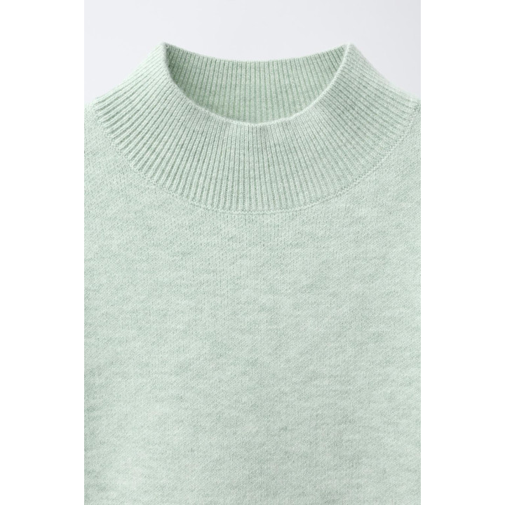 ОДНОТОННЫЙ ТРИКОТАЖНЫЙ ДЖЕМПЕР