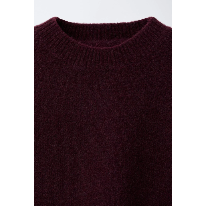 ВЯЗАНЫЙ ДЖЕРСИ С ВОЛАНАМИ