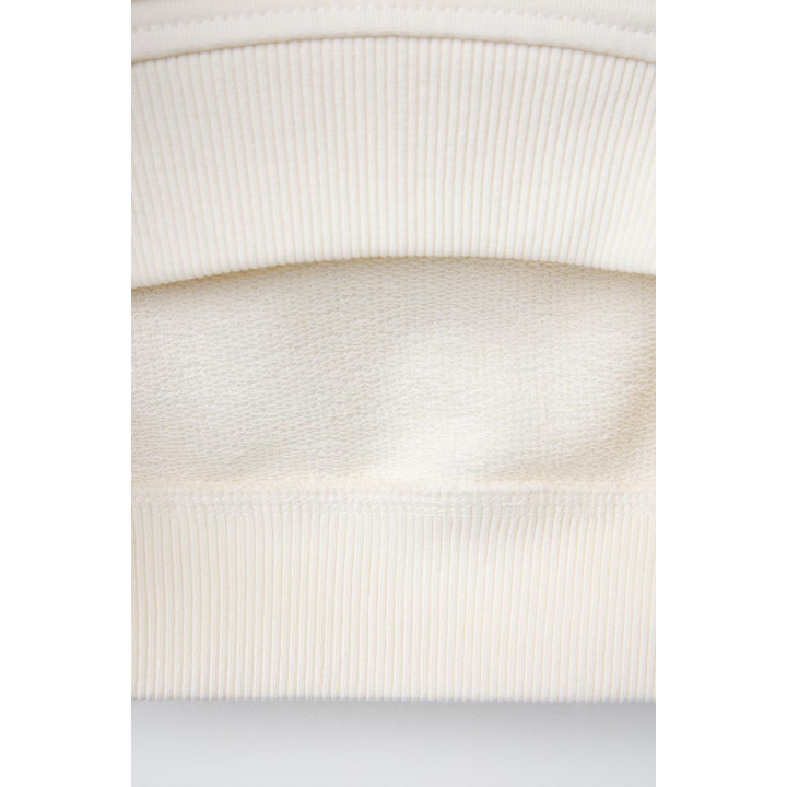 ТОЛСТОВКА С ВОЛАНАМИ И ОТСТРОЧКОЙ