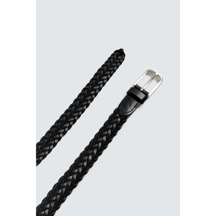 Длинный оплетенный кожаный пояс